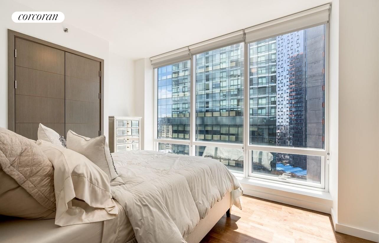 Real estate property located at 27-17 42ND #5H, Queens, Long Island City, New York City, NY