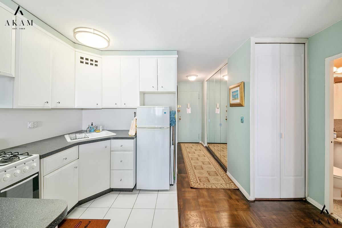 Real estate property located at 155 38th #9-H, New York, Murray Hill, New York City, NY