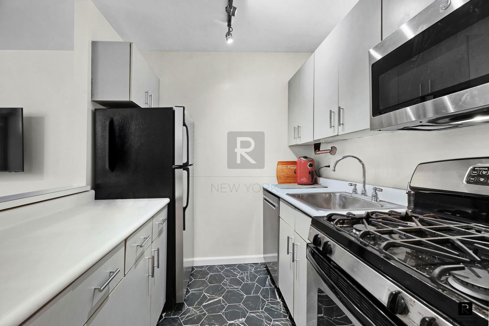 Real estate property located at 445 19th #3-G, New York, Chelsea, New York City, NY
