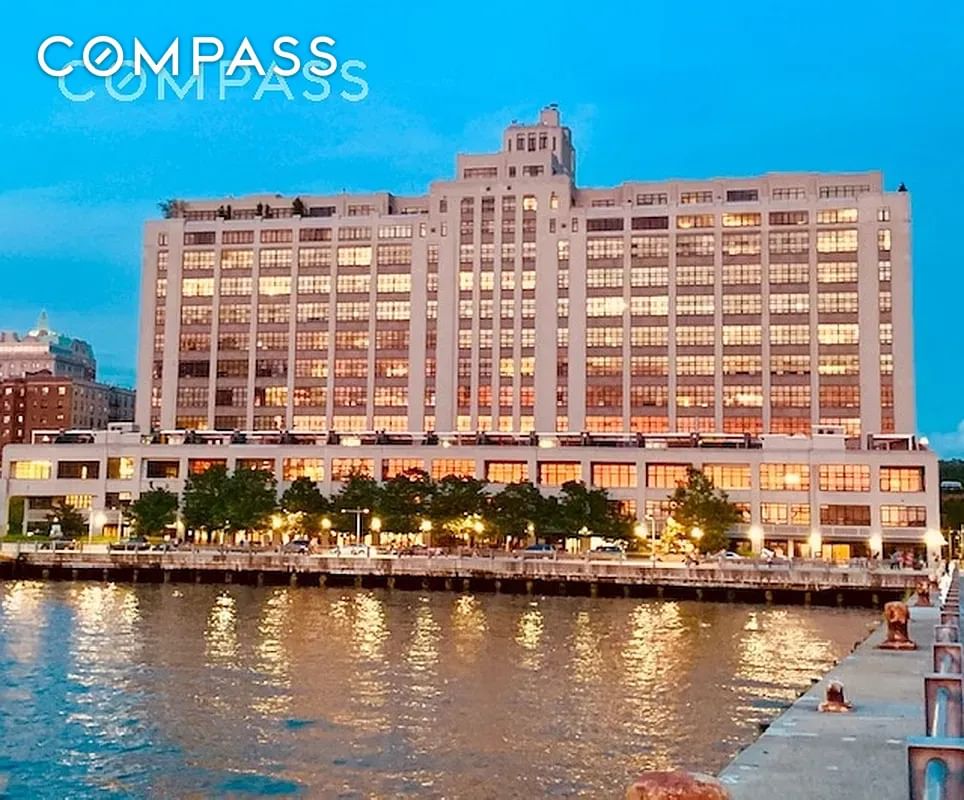 Real estate property located at 360 Furman #527, Kings, Brooklyn Heights, New York City, NY