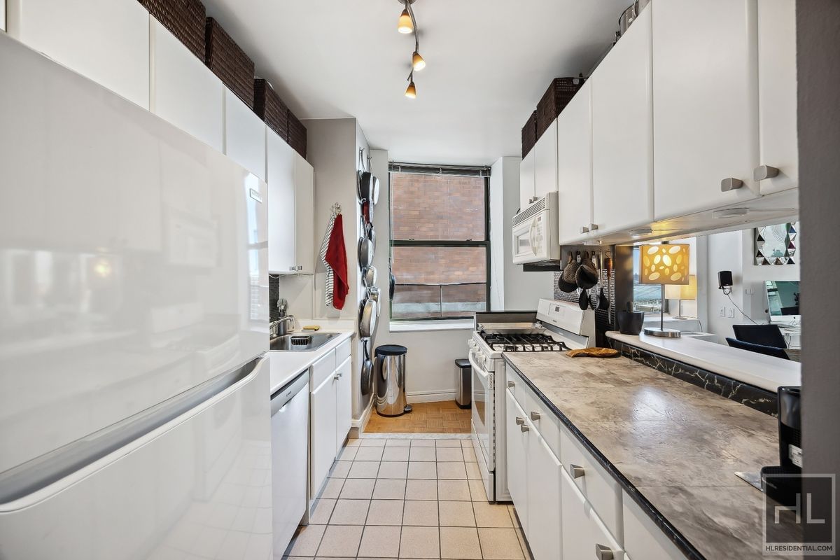 Real estate property located at 99 John #2109, New York, Financial District, New York City, NY