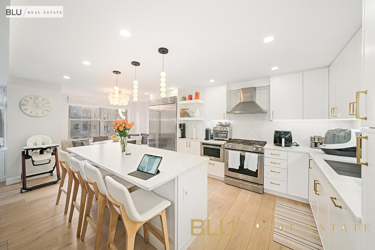 Real estate property located at 420 72nd #4-J, New York, Upper East Side, New York City, NY