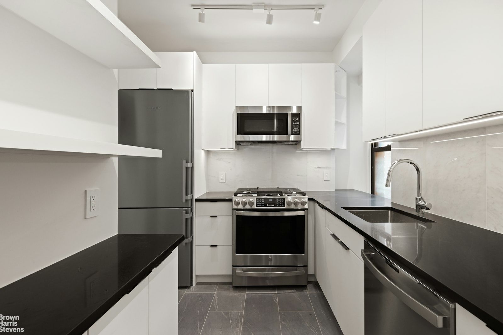 Real estate property located at 205 78TH #17H, New York, Lenox Hill, New York City, NY