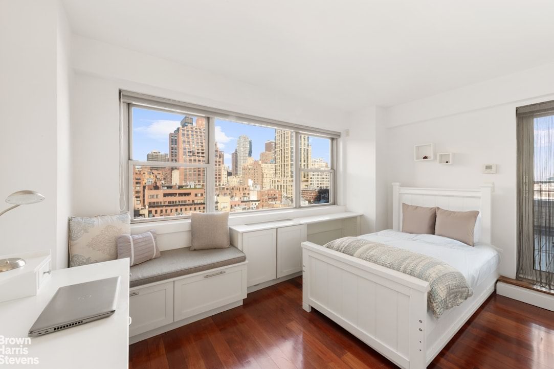 Real estate property located at 330 49TH #12E, New York, Turtle Bay, New York City, NY
