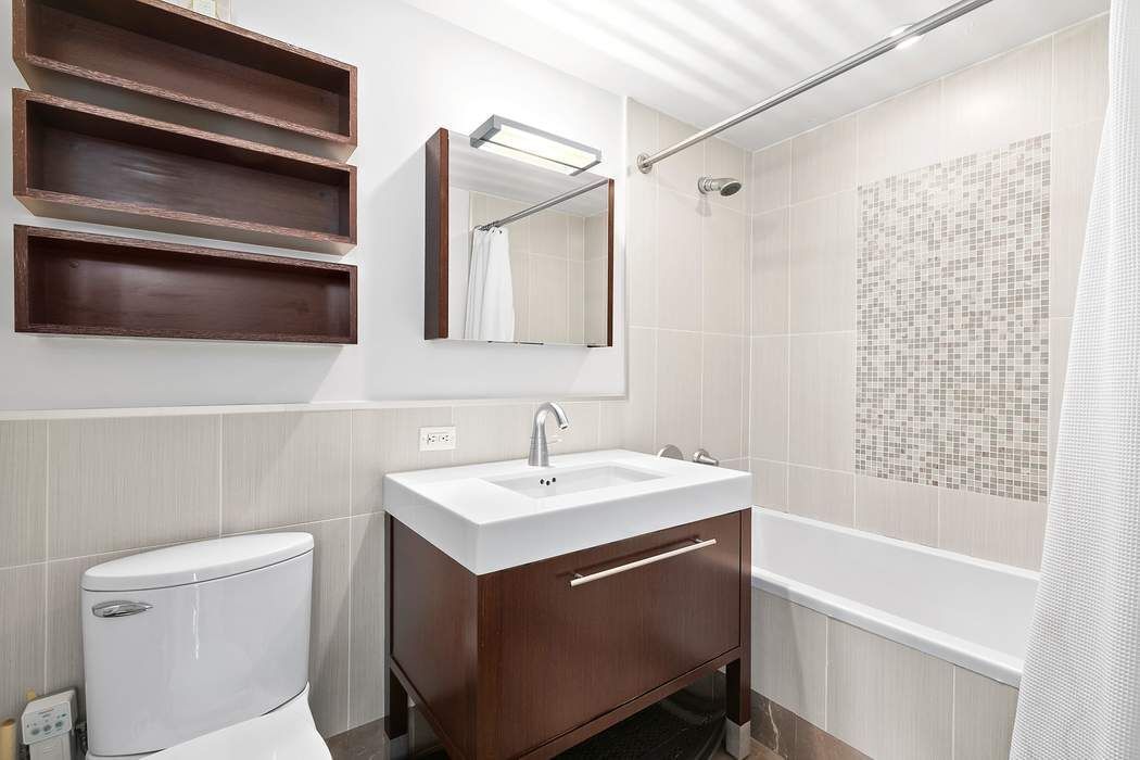 Real estate property located at 225 34th #16C, New York, Murray Hill, New York City, NY