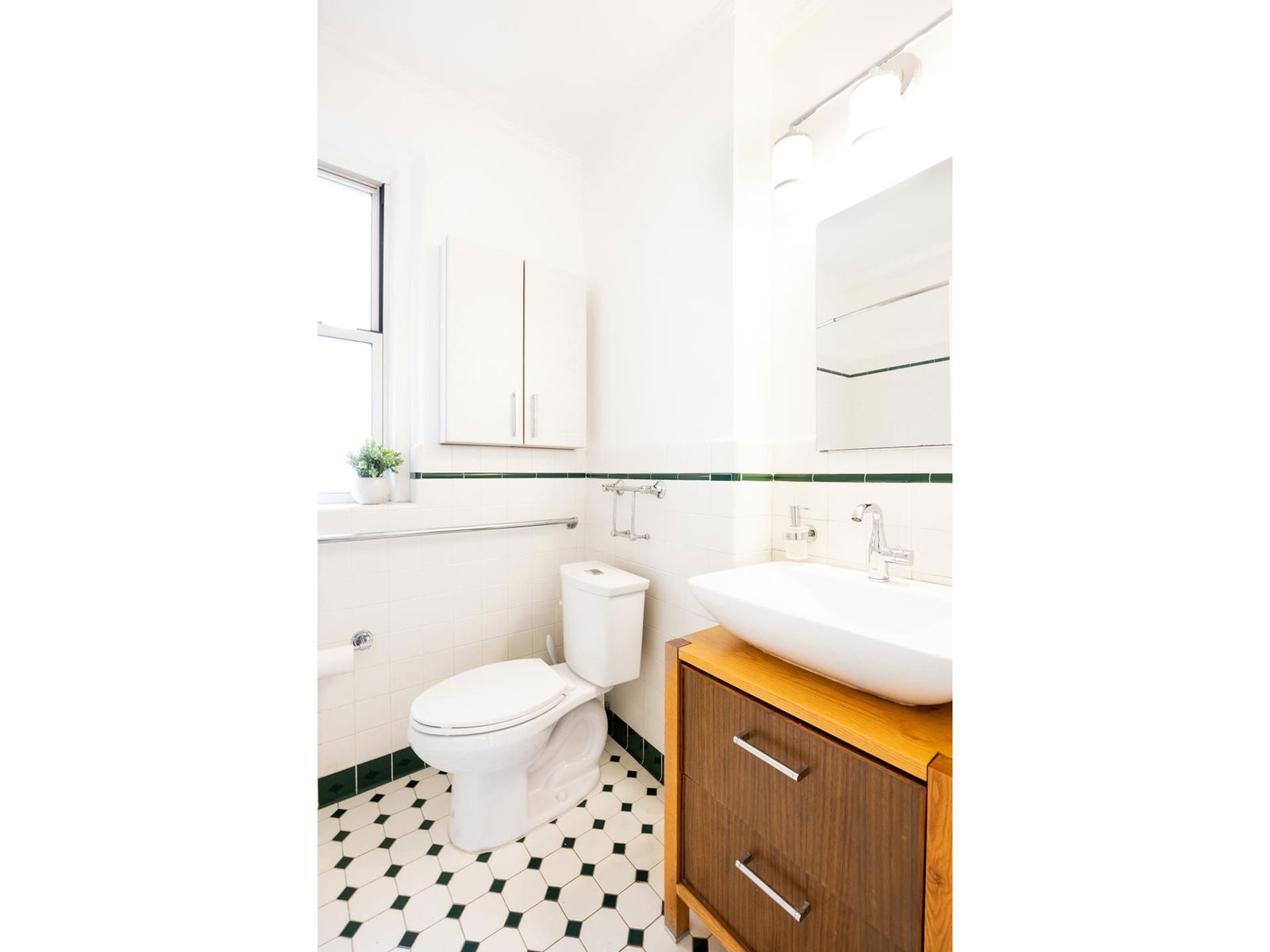 Real estate property located at 123 74TH #5B, New York, Upper West Side, New York City, NY