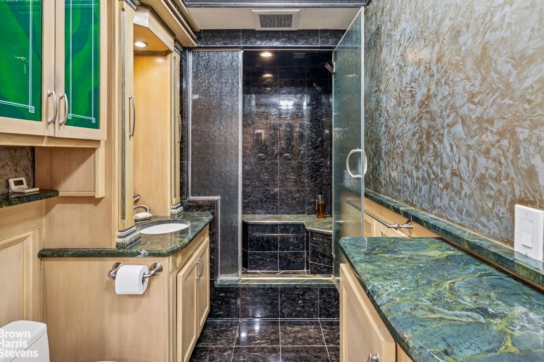 Real estate property located at 422 72ND #28D, New York, Lenox Hill, New York City, NY