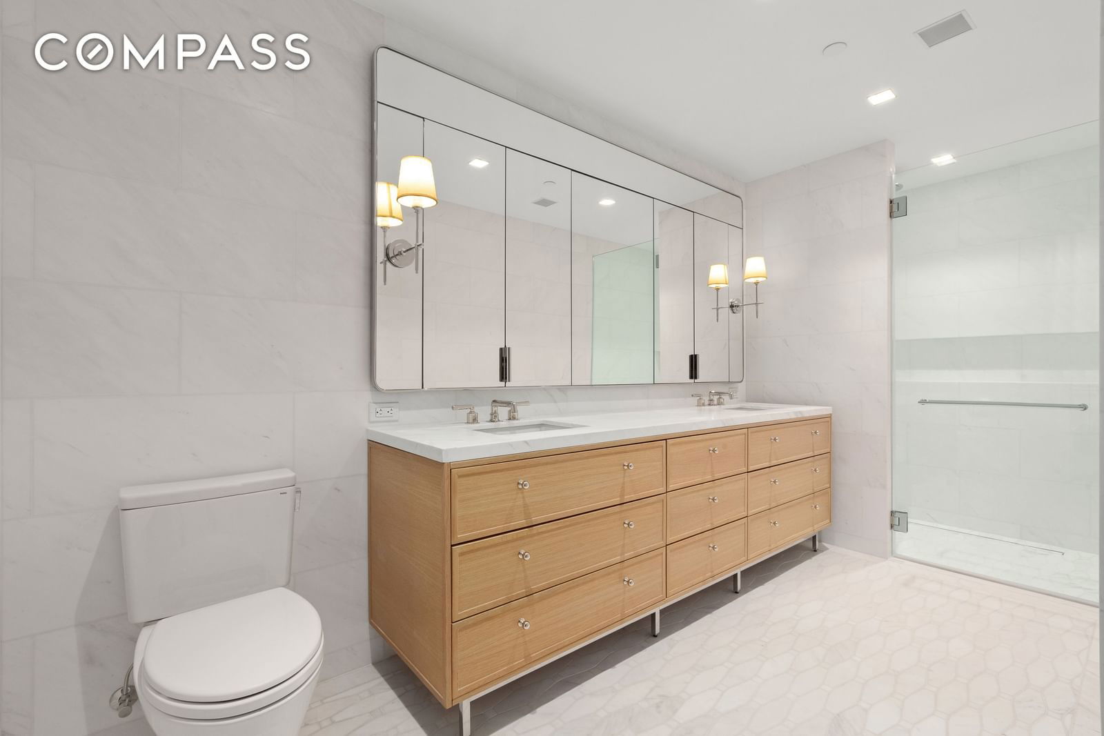 Real estate property located at 200 83rd #5D, New York, Upper East Side, New York City, NY