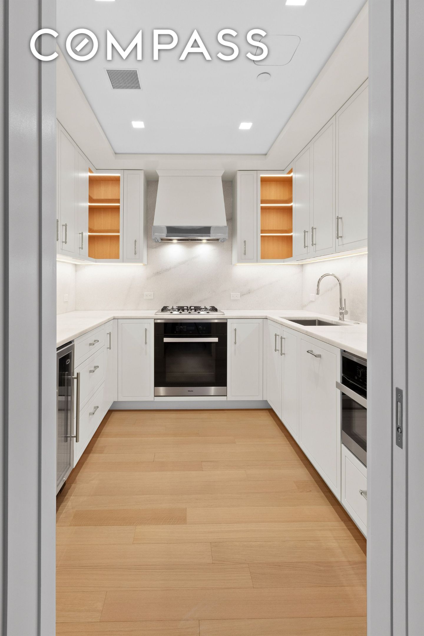 Real estate property located at 200 83rd #5D, New York, Upper East Side, New York City, NY