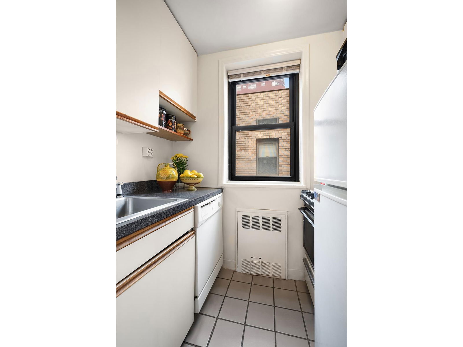 Real estate property located at 305 72ND #6FN, New York, Lenox Hill, New York City, NY