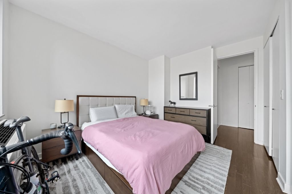 Real estate property located at 1965 Broadway #17J, New York, Upper West Side, New York City, NY