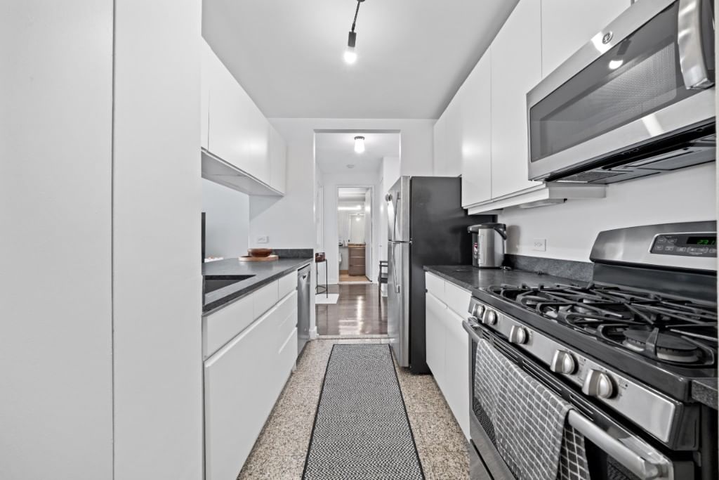 Real estate property located at 1965 Broadway #17J, New York, Upper West Side, New York City, NY