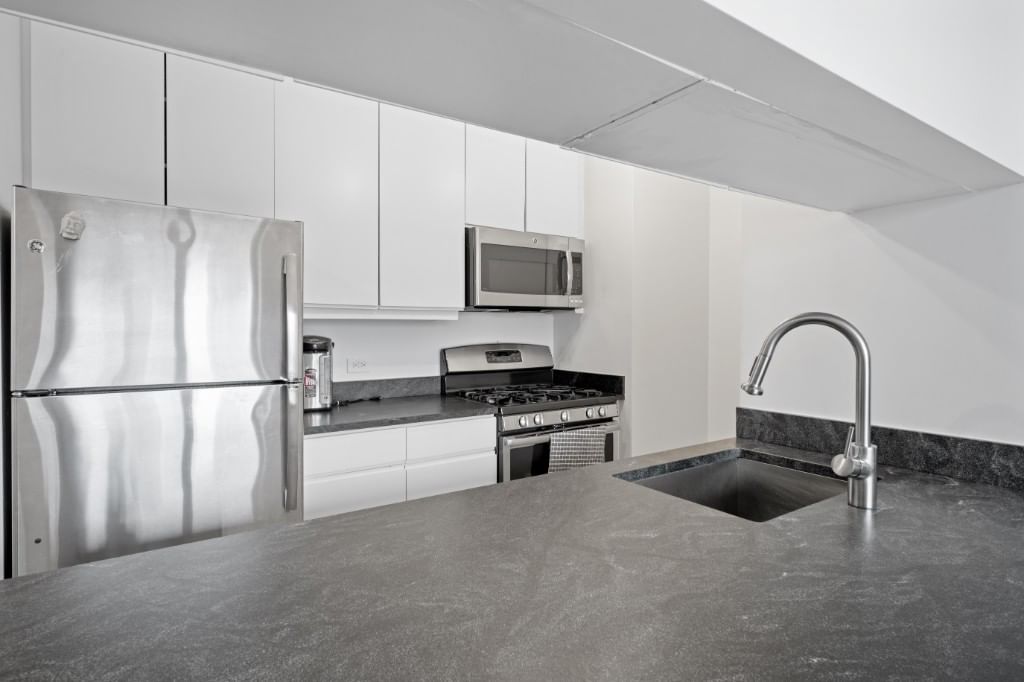 Real estate property located at 1965 Broadway #17J, New York, Upper West Side, New York City, NY