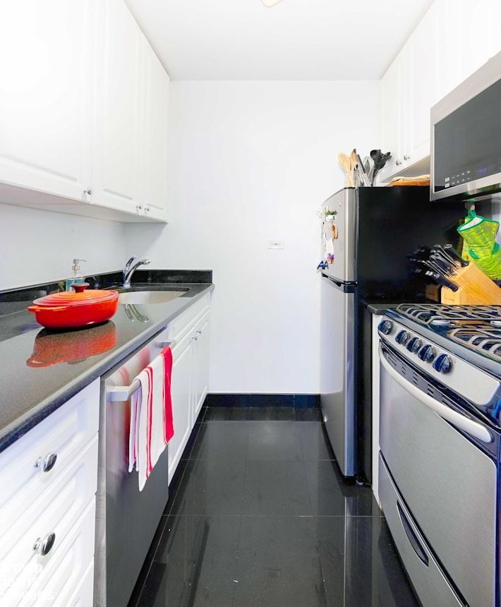 Real estate property located at 200 27TH #11L, New York, Kips Bay, New York City, NY