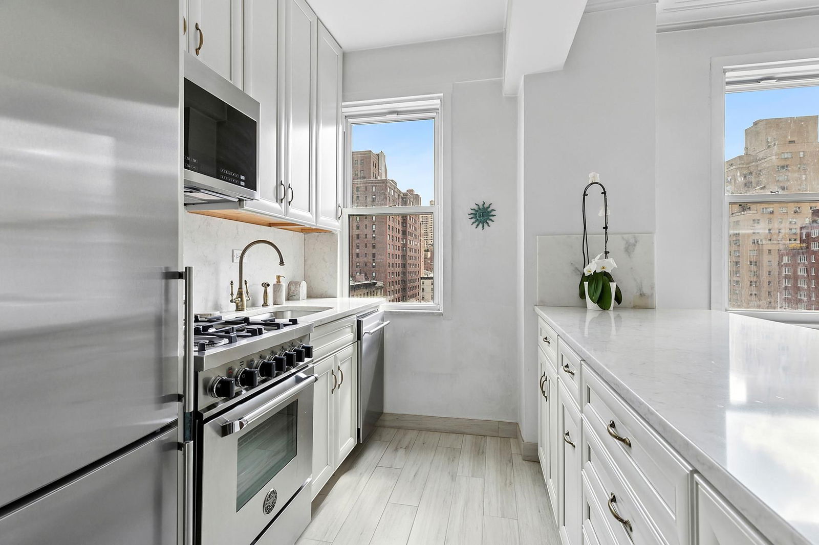 Real estate property located at 220 MADISON #9H, New York, Midtown, New York City, NY
