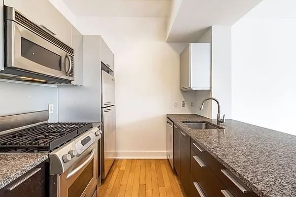 Real estate property located at 350 42nd #17i, New York, Hudson Yards, New York City, NY