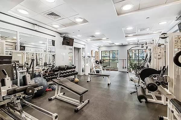 Real estate property located at 404 76th #4-O, New York, Upper East Side, New York City, NY