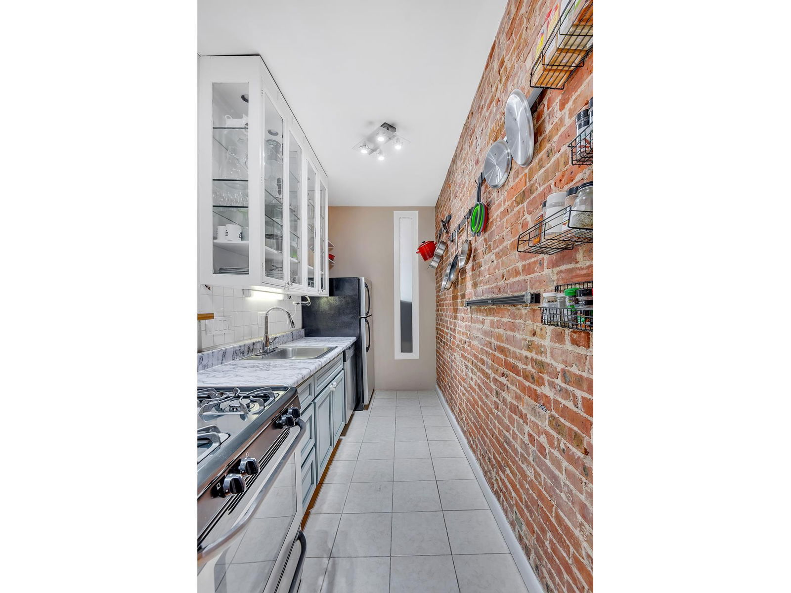 Real estate property located at 206 90TH #4W, New York, Yorkville, New York City, NY