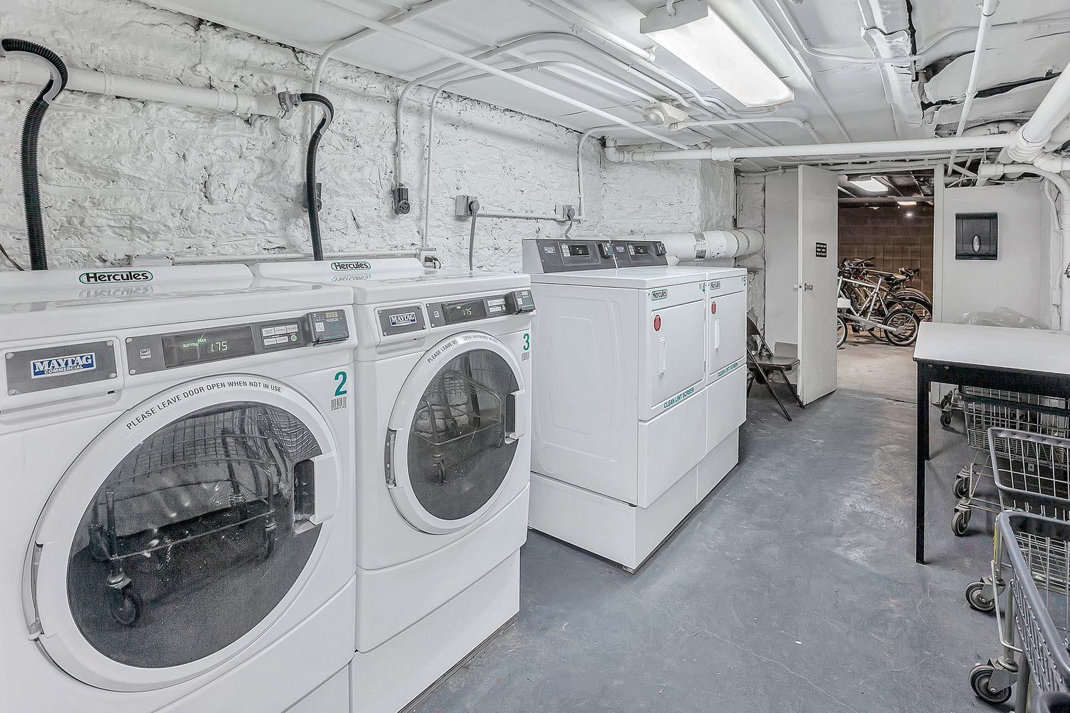 Real estate property located at 206 90TH #4W, New York, Yorkville, New York City, NY