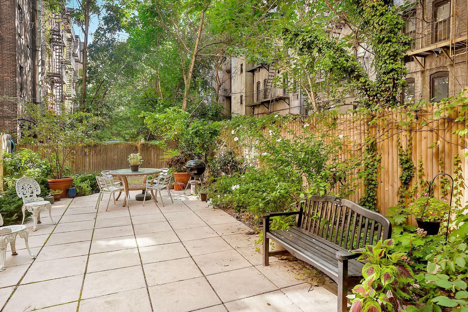 Real estate property located at 206 90TH #4W, New York, Yorkville, New York City, NY