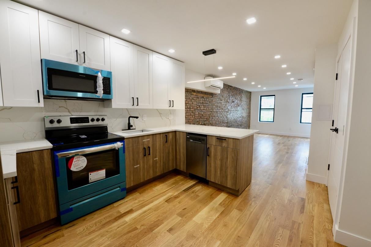 Real estate property located at 520 9th, New York, Clinton, New York City, NY