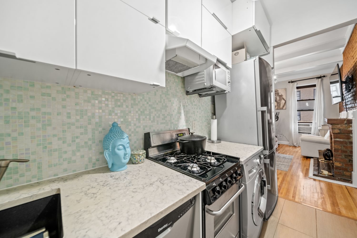 Real estate property located at 132 71ST #7, New York, Lincoln Square, New York City, NY