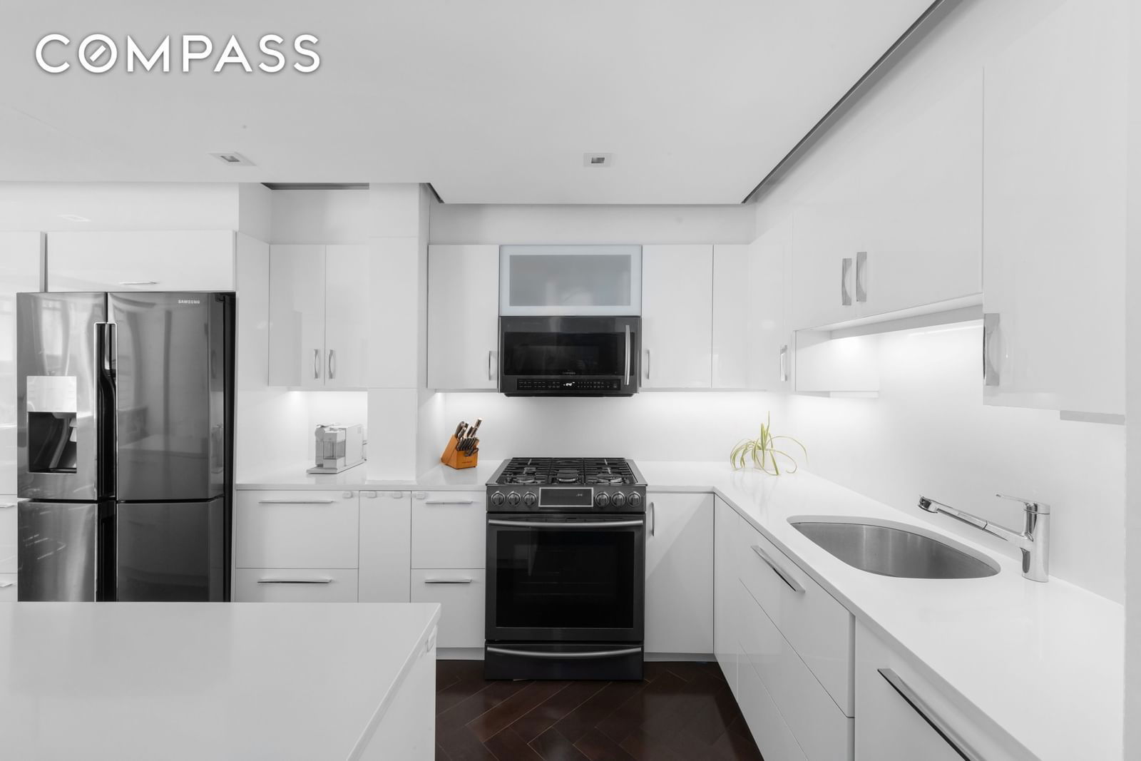 Real estate property located at 207 74th #1J, New York, Lenox Hill, New York City, NY