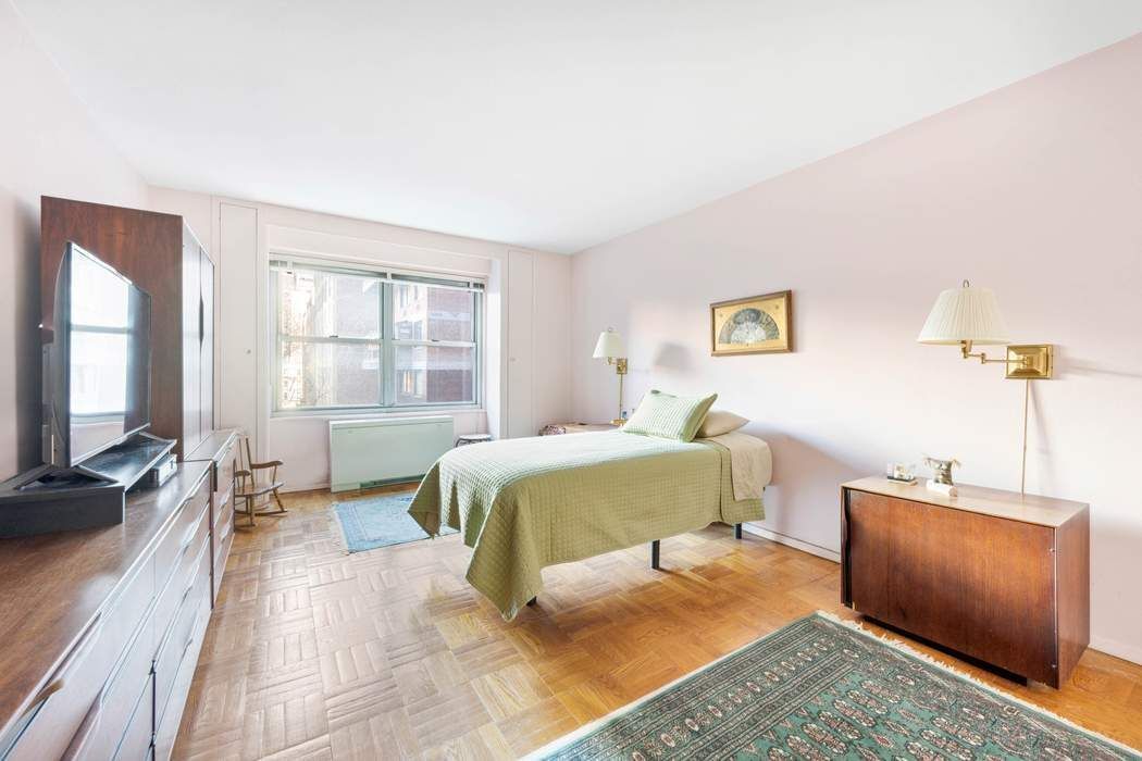 Real estate property located at 360 72nd A701, New York, Lenox Hill, New York City, NY