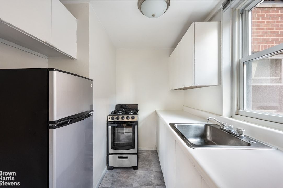 Real estate property located at 200 84TH #4A, New York, Yorkville, New York City, NY