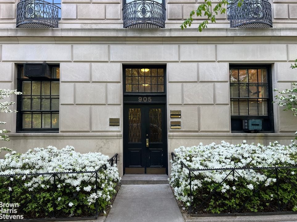 Real estate property located at 905 5TH (Maisonette), New York, Lenox Hill, New York City, NY