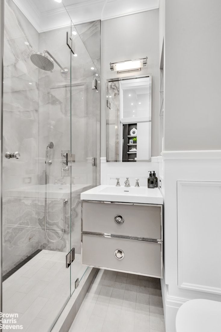 Real estate property located at 140 69TH #812, New York, Lincoln Square, New York City, NY