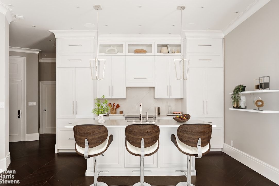 Real estate property located at 140 69TH #812, New York, Lincoln Square, New York City, NY