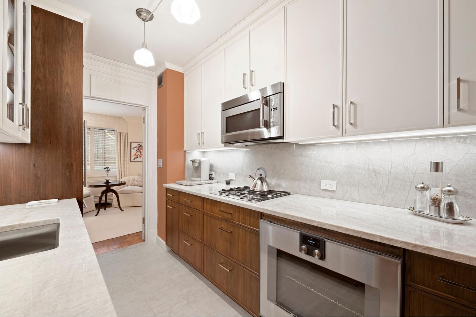 Real estate property located at 10 70TH #2B, New York, Lenox Hill, New York City, NY