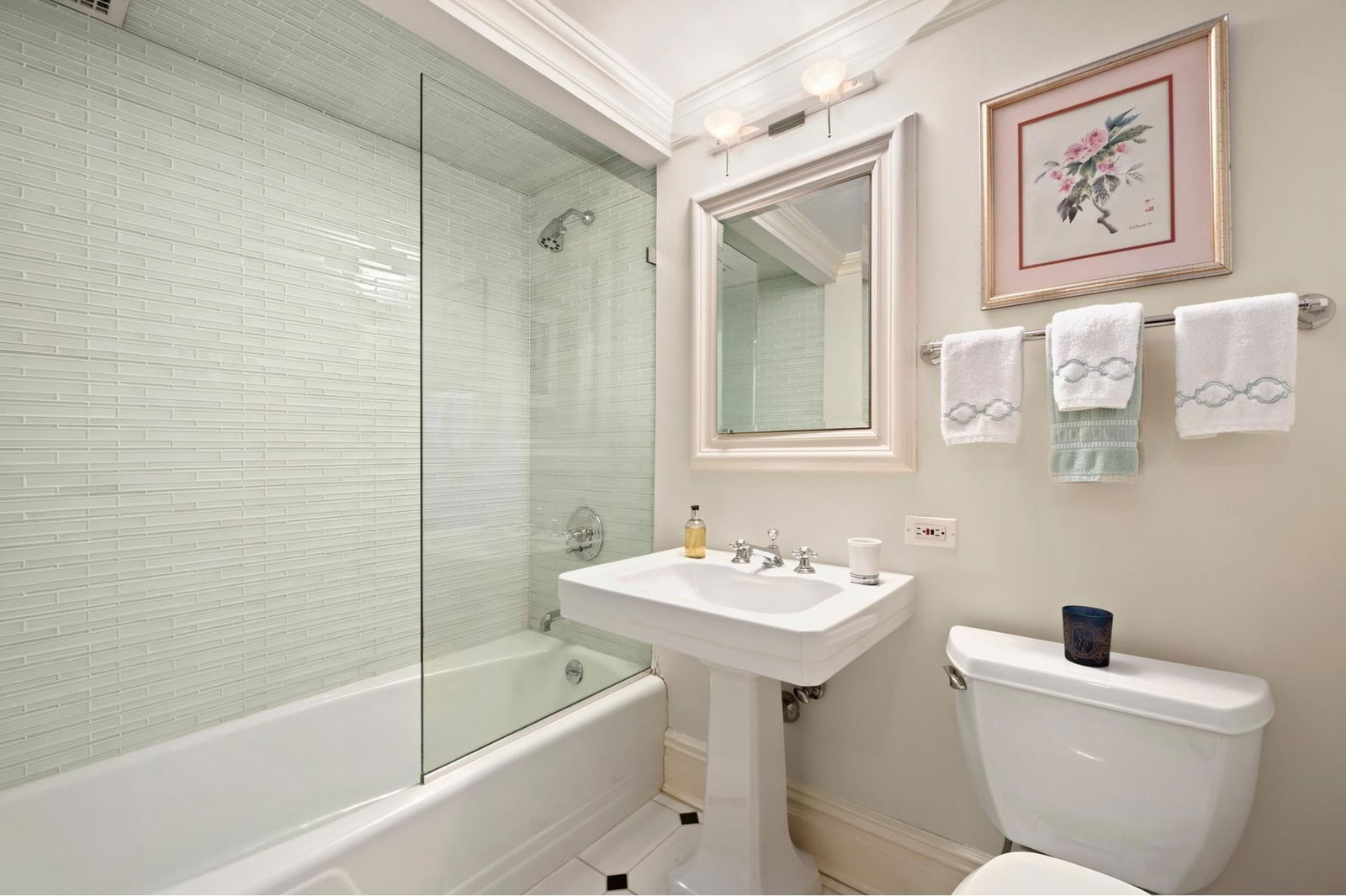 Real estate property located at 10 70TH #2B, New York, Lenox Hill, New York City, NY