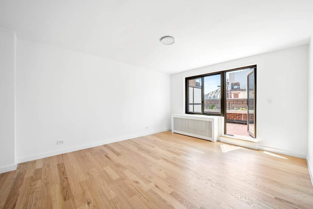 Real estate property located at 420 64th EPHE, New York, Lenox Hill, New York City, NY