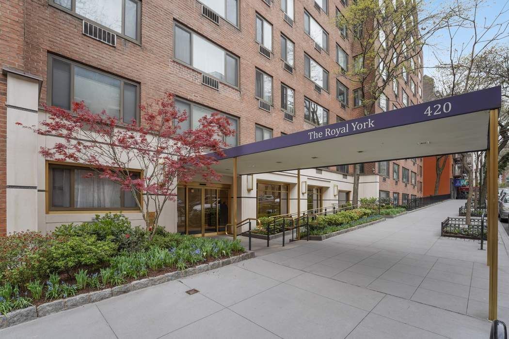 Real estate property located at 420 64th EPHE, New York, Lenox Hill, New York City, NY