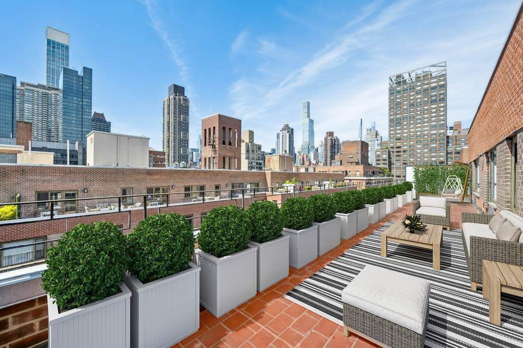 Real estate property located at 420 64th EPHE, New York, Lenox Hill, New York City, NY