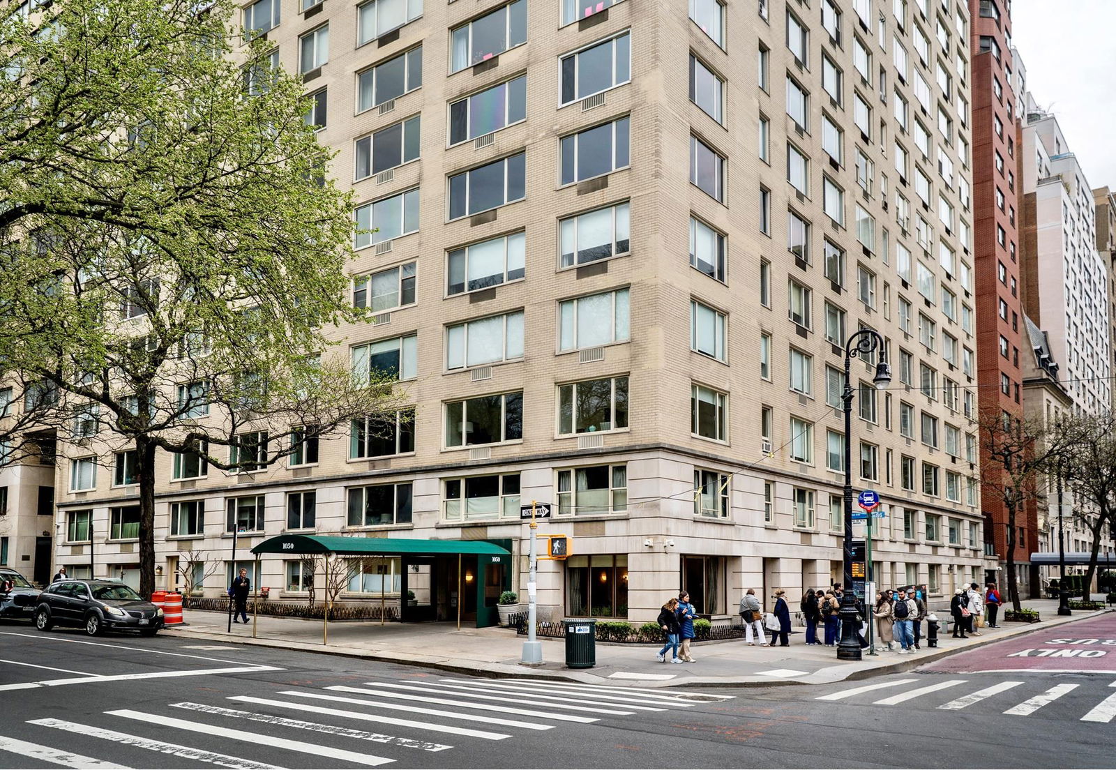 Real estate property located at 1050 5TH #17B, New York, Carnegie Hill, New York City, NY