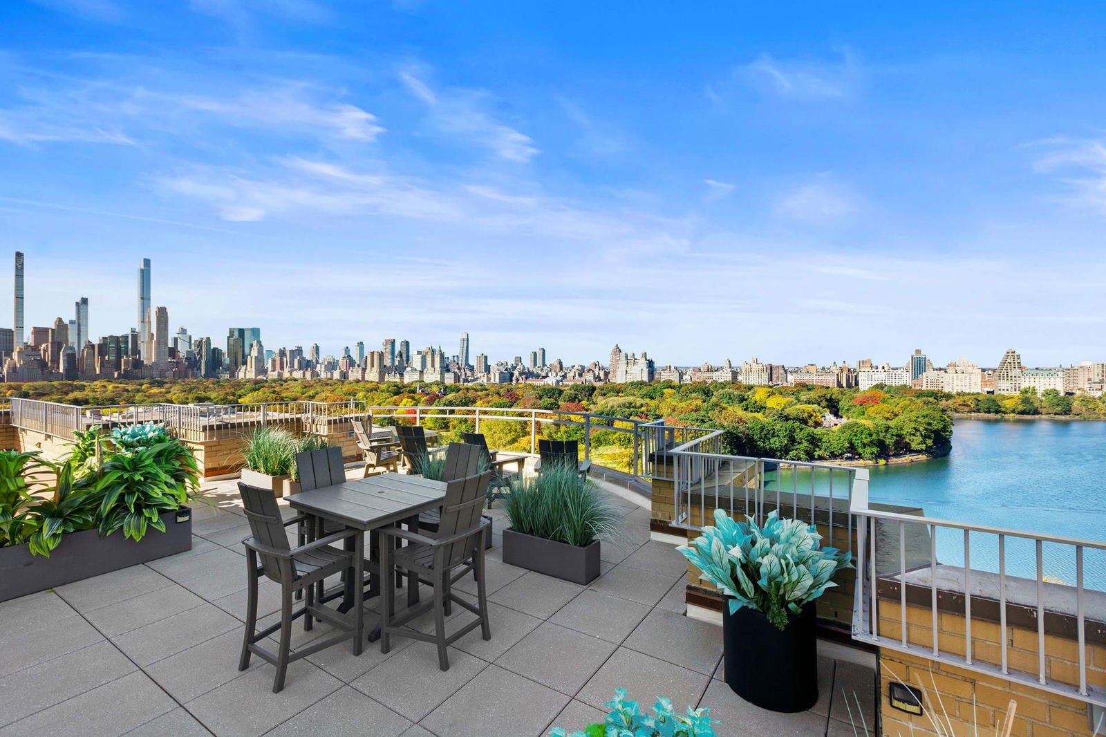 Real estate property located at 1050 5TH #17B, New York, Carnegie Hill, New York City, NY