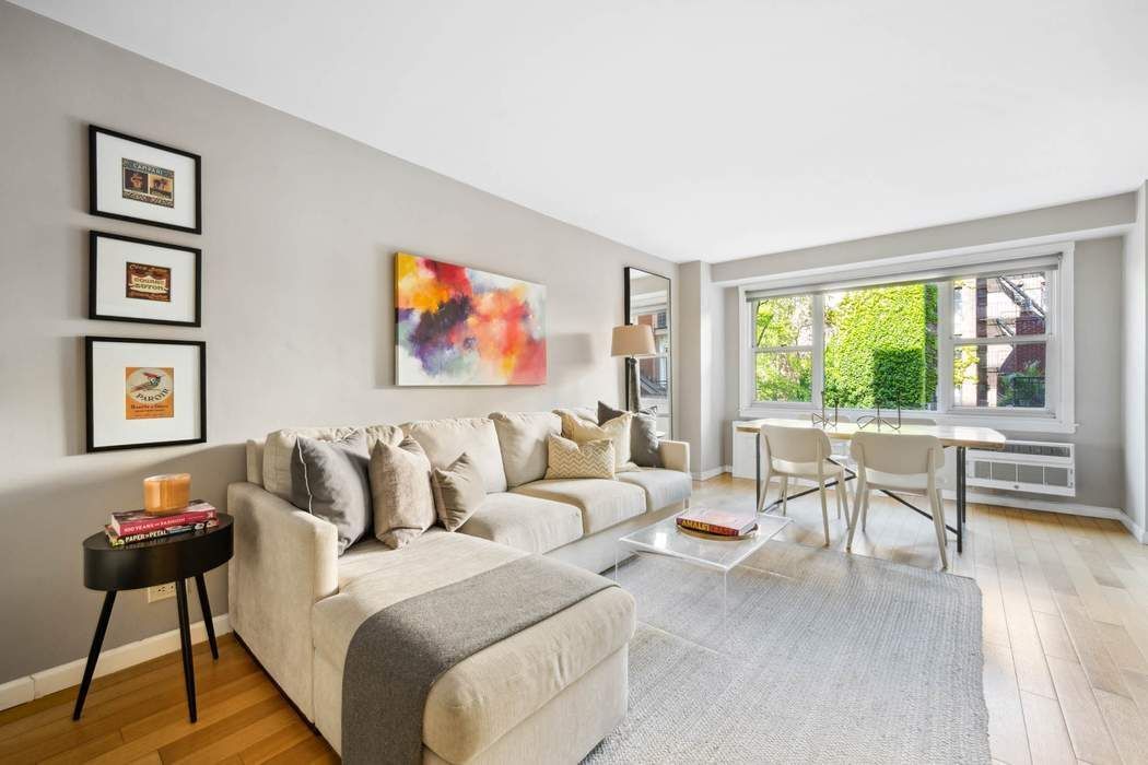 Real estate property located at 2 Charlton #4B, New York, Hudson Square, New York City, NY