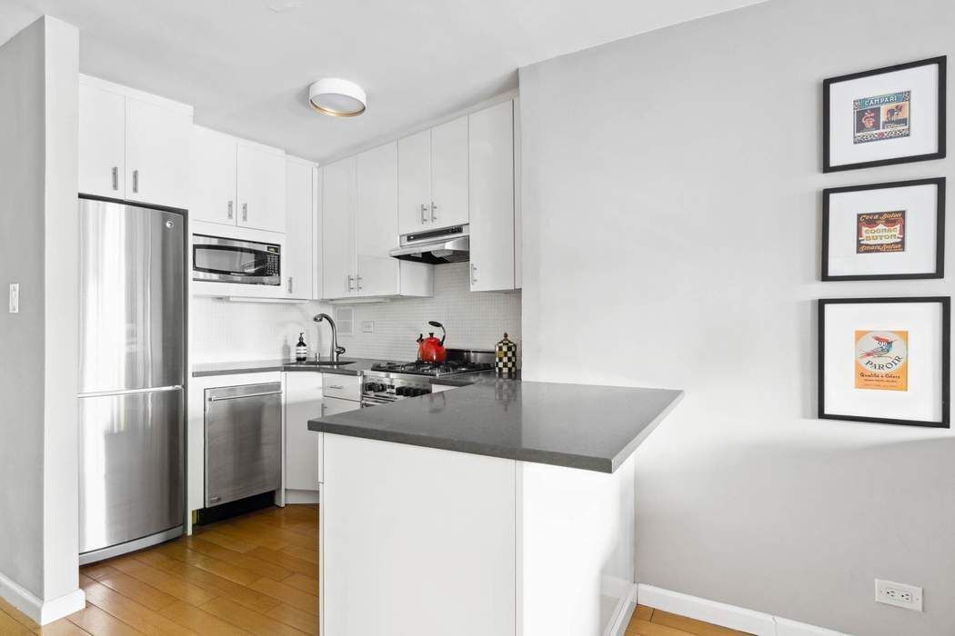 Real estate property located at 2 Charlton #4B, New York, Hudson Square, New York City, NY