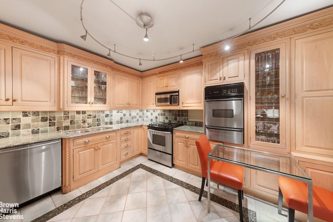 Real estate property located at 40 80TH #3A, New York, Upper East Side, New York City, NY