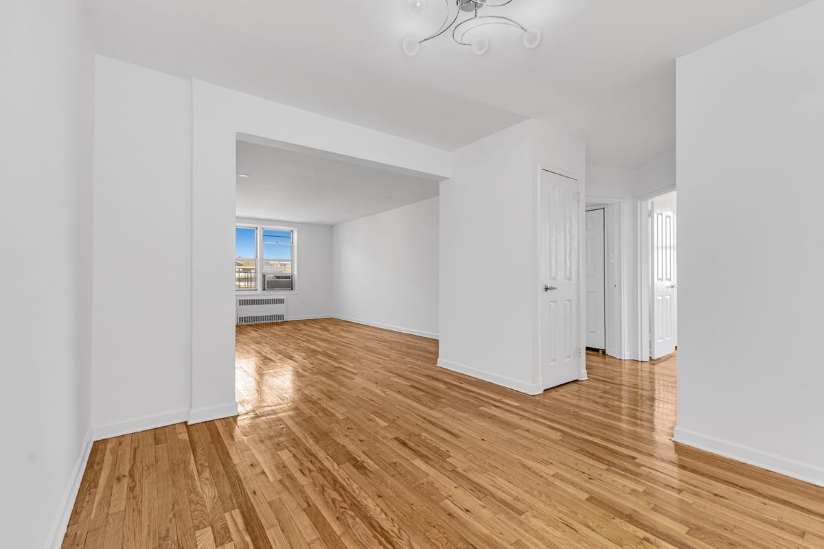 Real estate property located at 67-30 CLYDE #5C, Queens, Forest Hills, New York City, NY