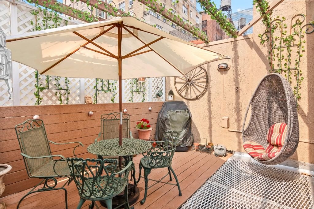 Real estate property located at 110 80th #4FR, New York, Upper West Side, New York City, NY