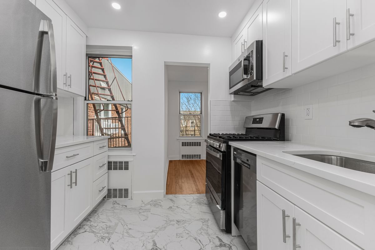 Real estate property located at 65-45 YELLOWSTONE #6E, Queens, Forest Hills, New York City, NY