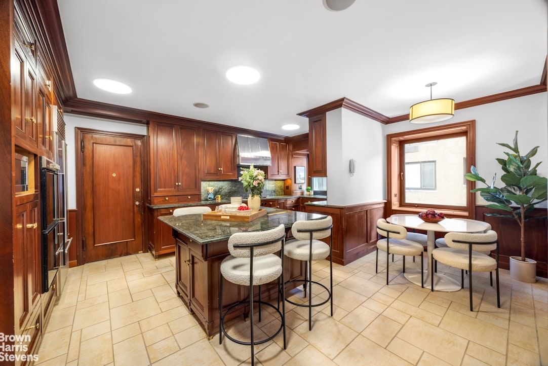 Real estate property located at 1095 PARK #6D, New York, Carnegie Hill, New York City, NY