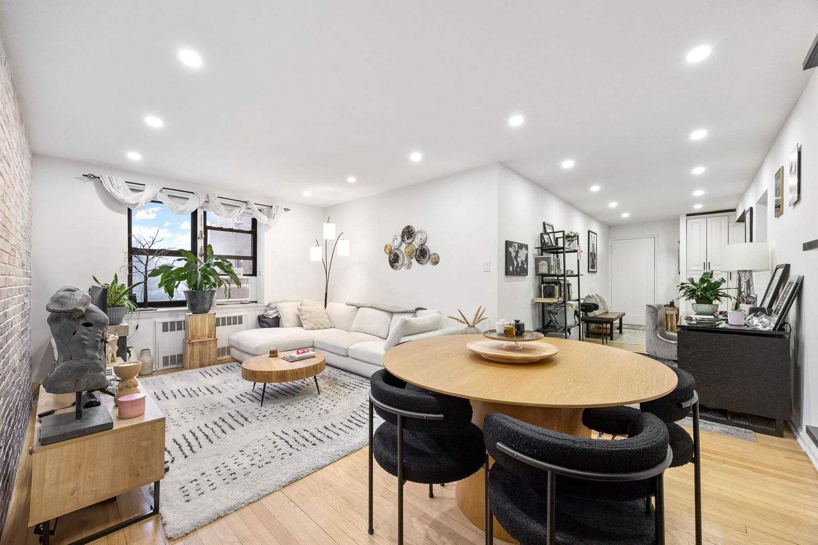 Real estate property located at 302 96th #4-R, Kings, Fort Hamilton, New York City, NY