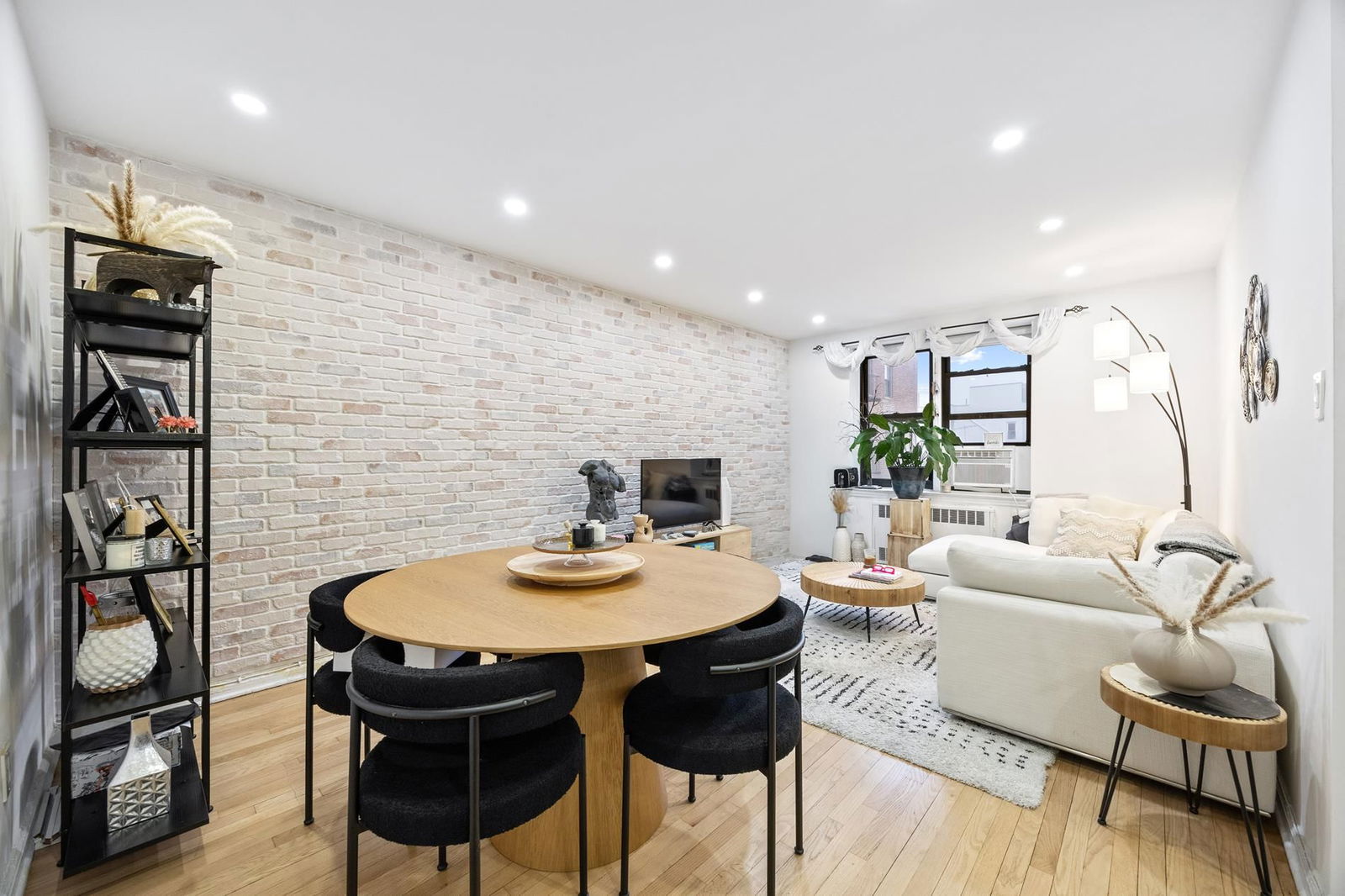 Real estate property located at 302 96th #4-R, Kings, Fort Hamilton, New York City, NY