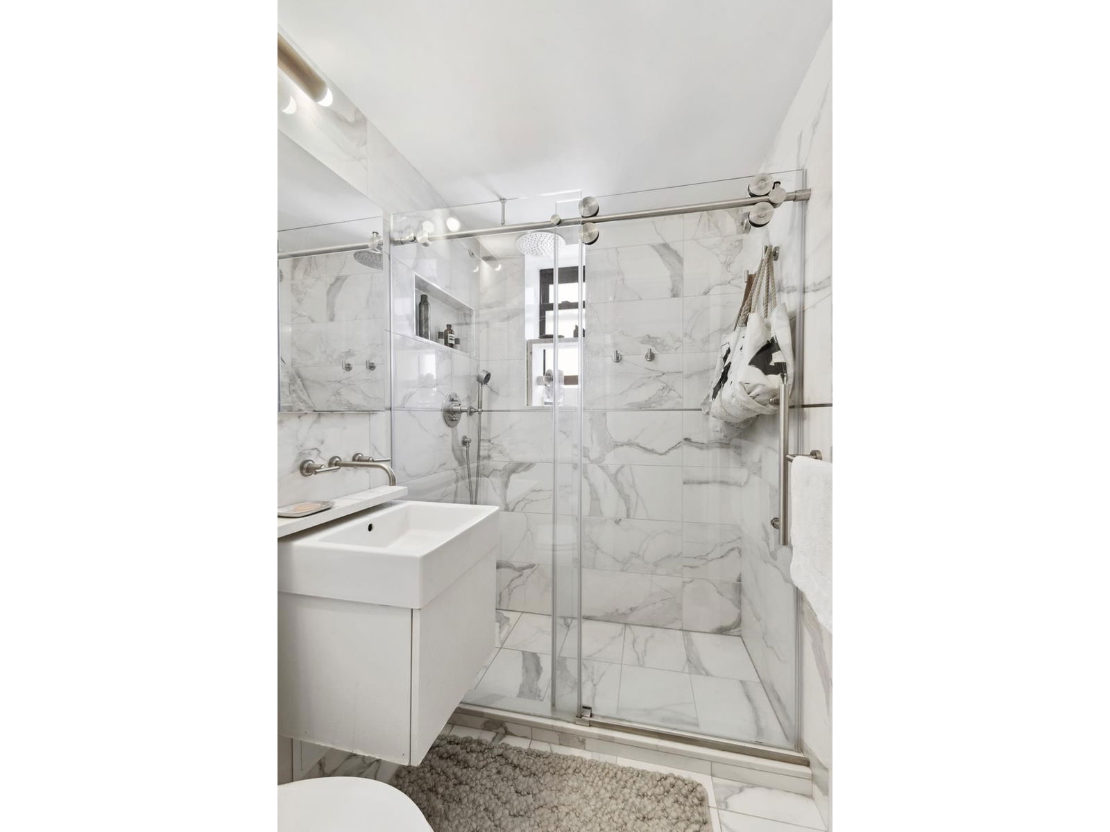 Real estate property located at 405 23RD #15B, New York, Chelsea, New York City, NY