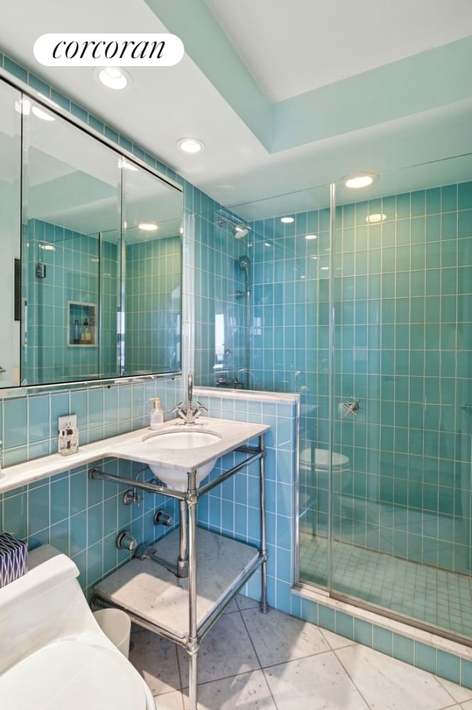 Real estate property located at 201 70TH #33L, New York, Lincoln Square, New York City, NY